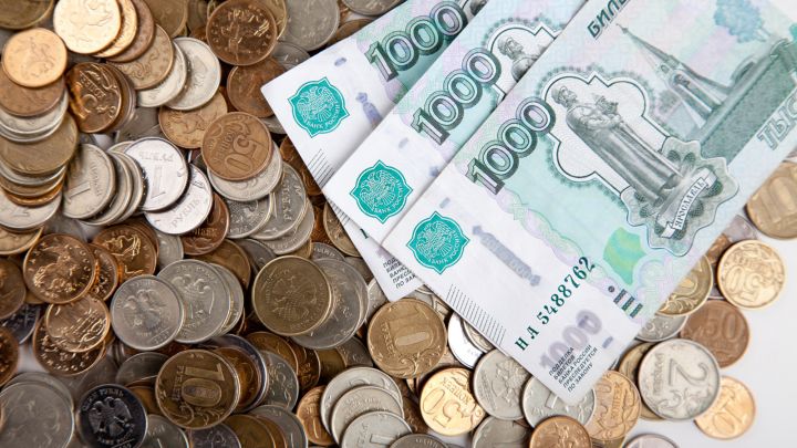 Новый график соцвыплат и проверка автомобилей: какие нововведения ждут россиян с 1 июня 2023 года