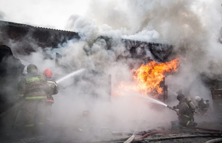 В Ростовской области горит Новочеркасская ГРЭС: часть населённых пунктов может остаться без света