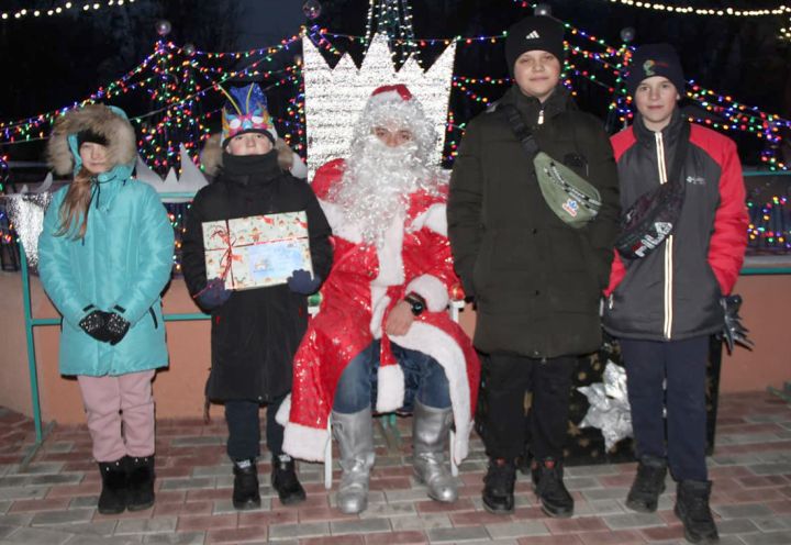 Святой Николай побывал в гостях у краснодонской детворы