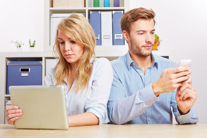 Про счастливый случай, главный новогодний символ и справочную службу онлайн