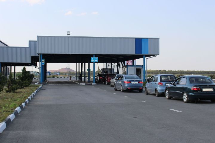 В ЛНР до 5 июля ограничено движение транспорта на «КПП» Гуково из-за ремонта