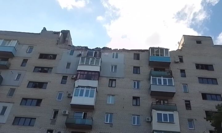 В результате обстрела многоэтажки в Лисичанске пострадали два человека - Минздрав ЛНР