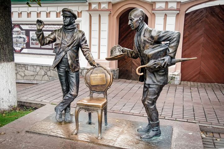 В Старобельске может появиться парк по мотивам романа «12 стульев»