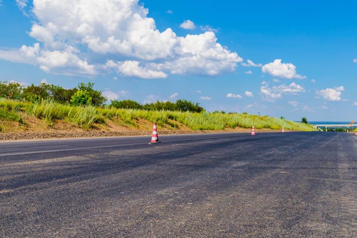 В ЛНР ремонтируют трассу от Луганска к пункту пропуска «Красная Таловка»