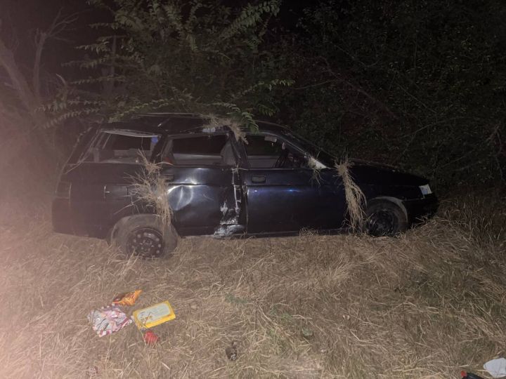 В Краснодонском районе перевернулась машина: пострадал двухлетний ребёнок