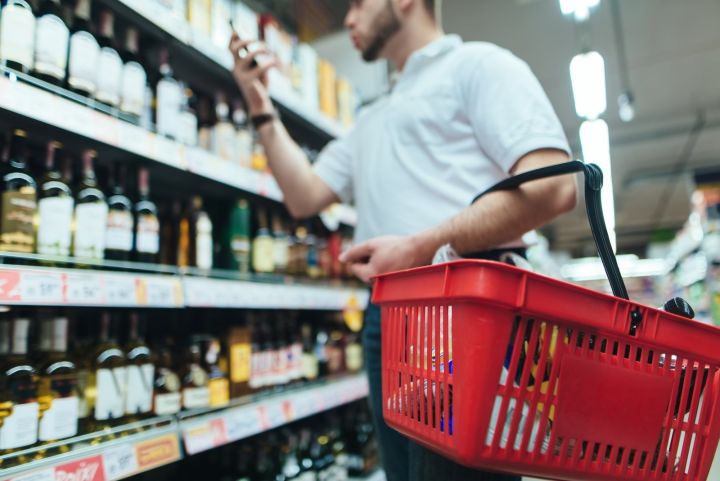 «Сухой закон» будет действовать для свердловчан 1 сентября