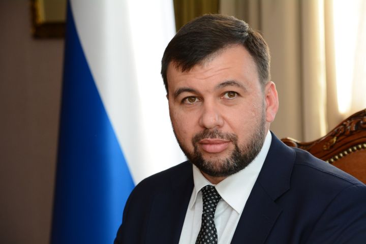 В ДНР ввели комендантский час и военную цензуру