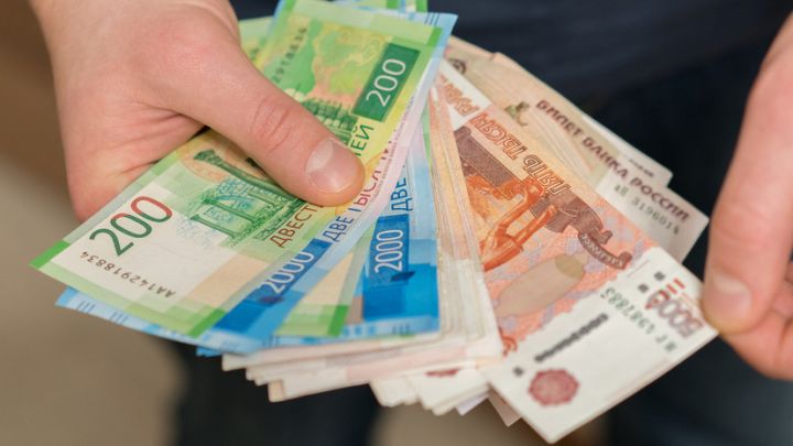 В России в ближайшие несколько лет прогнозируют рост зарплат и сокращение безработицы