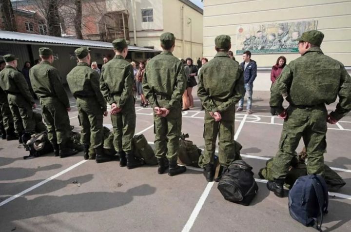Призывников не будут отправлять на СВО или в пункты дислокации в ЛНР и ДНР - Минобороны