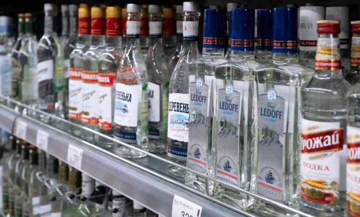 В России с 1 января могут подорожать водка, коньяк и ром