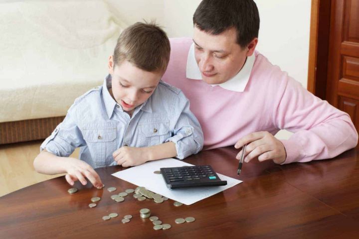 В каких случаях в России родители имеют право потребовать алименты от детей