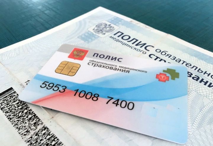 Жители ЛНР смогут оформить полисы ОМС в школах и детсадах
