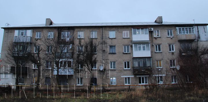 Дом на Покрышкина в Свердловске теперь с крышей