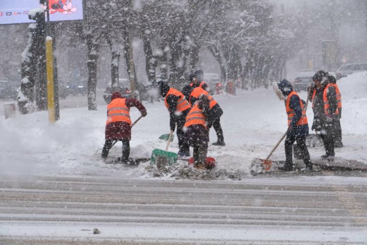Пришедшая зима лютует: в ЛНР 13 декабря ожидается до -12, ветер и снег
