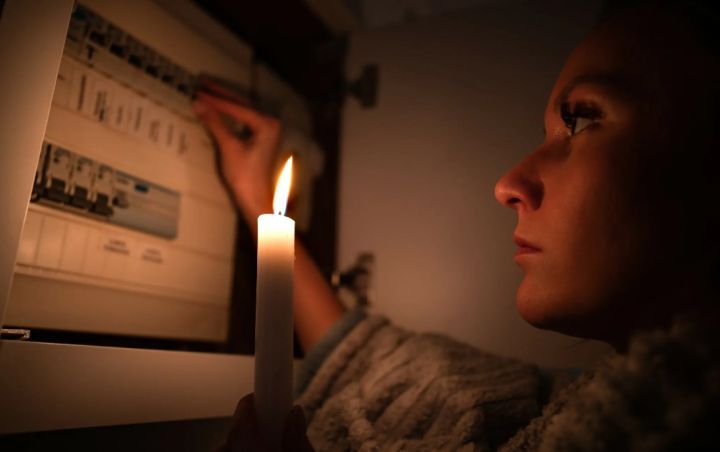 Масштабное отключение электроэнергии в ЛНР: без света остаются более 521 тысячи абонентов