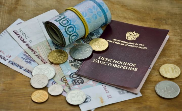 Приближается 14-е число: кому в ЛНР ждать пенсии в этот день и будет ли задержка с выплатами?