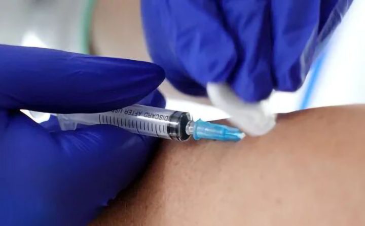 Как свердловчане переносят вакцинацию от COVID-19?