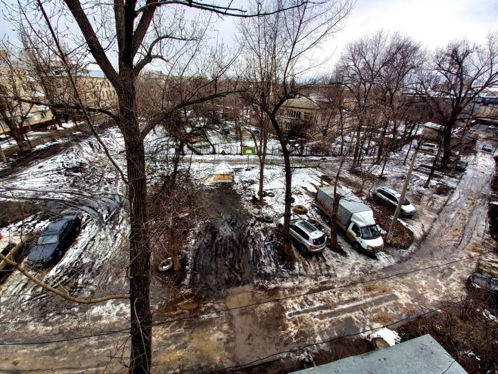 «Непонятно, что вы там ремонтируете»: луганчане жалуются в соцсетях на подтопление домов фекалиями