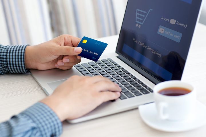 Больше никаких неожиданных трат: платные сервисы обяжут предупреждать о списании денег за подписку