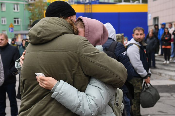 Вдов участников СВО больше не смогут уволить с работы: правительство поддержало законопроект