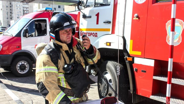 ВСУ обстреляли торговый центр и школьный стадион в Белгороде: есть погибшие, среди них грудной ребёнок