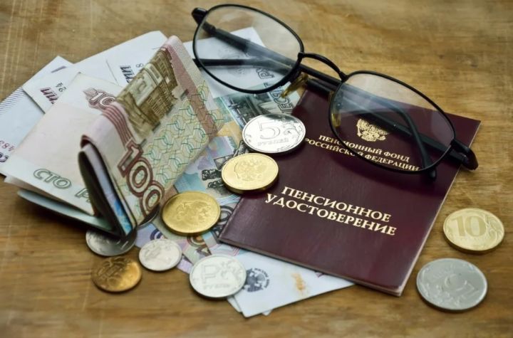 Жителям ЛНР рассказали, как узнать свои пенсионные баллы и трудовой стаж