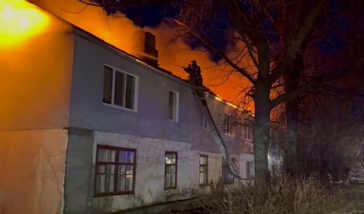 Пострадавшим из-за крупного пожара в Луганске помогут в восстановлении документов и расселении