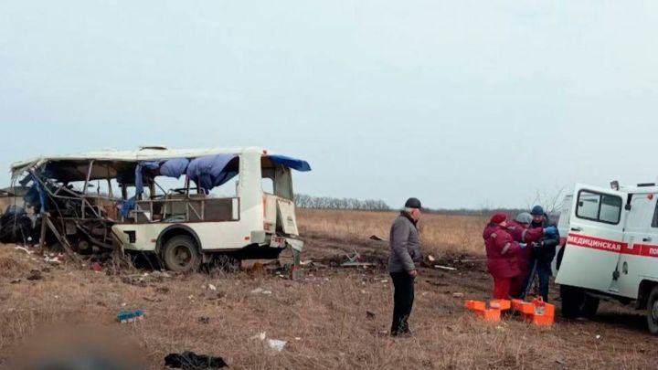 Стали известны подробности состояния пострадавших в подрыве автобуса на мине в ЛНР