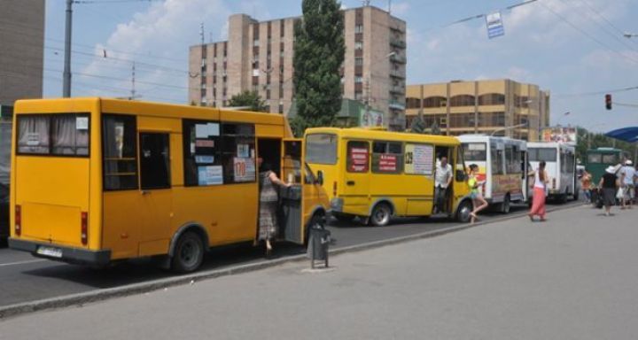 Общественный транспорт в Луганске работает в штатном режиме - мэрия