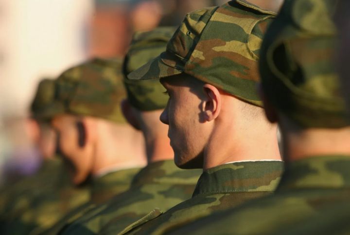 Срок военной службы по призыву составит 12 месяцев - генштаб ВС России