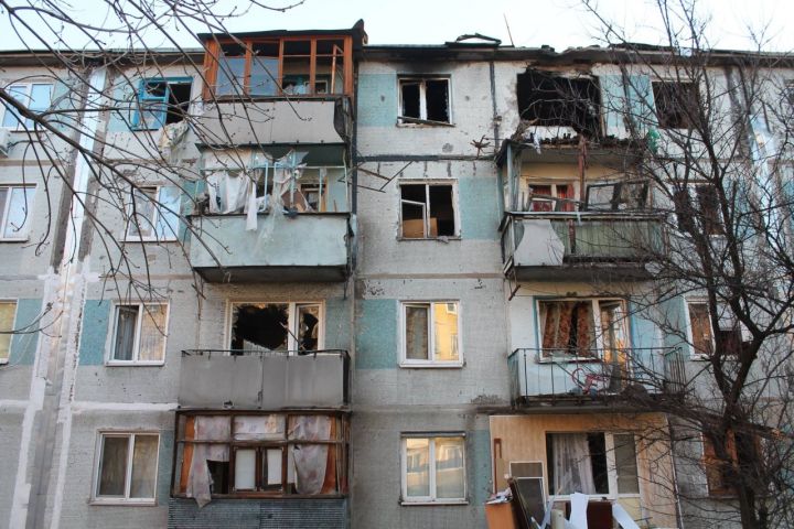 ВСУ нанесли несколько ударов по Донецку: погиб мужчина, повреждено остекление домов