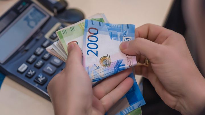 Соцфонд ЛНР напоминает даты выплаты пенсий и других пособий в мае