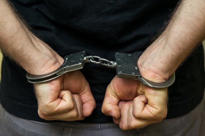 В ЛНР разоблачили колл-центр телефонных мошенников: они оборудовали «офис» в Изварино
