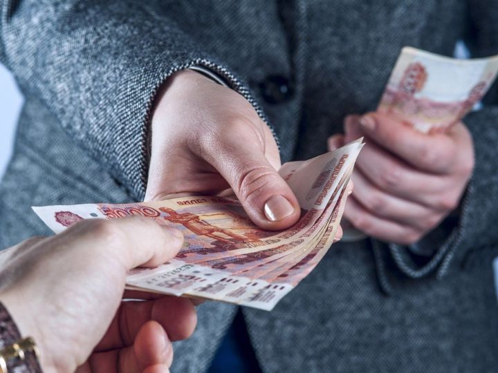 Мужчине в ЛНР по ошибке семь месяцев начисляли чужую пенсию, пока в дело не вмешалась прокуратура