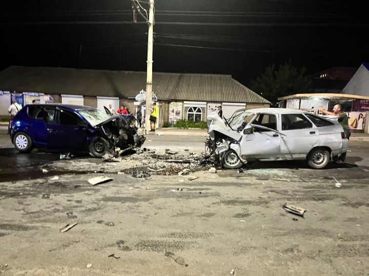 Столкновение лоб в лоб и наезд на электросамокат: за сутки в ЛНР в ДТП погибли три человека