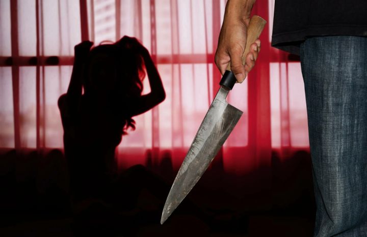 Изнасиловал и убил при ребёнке: в ЛНР на 18 лет посадили мужчину за жестокую расправу над бывшей