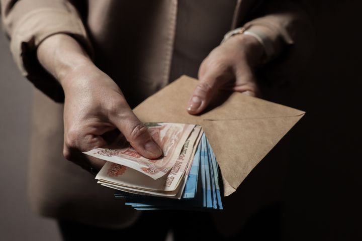 Жительница ЛНР за услугу «снятия порчи» лишилась больше 2 млн рублей