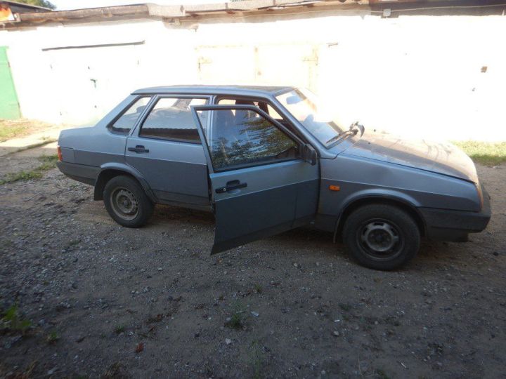 В одном из городов ЛНР 18-летний парень угнал автомобиль