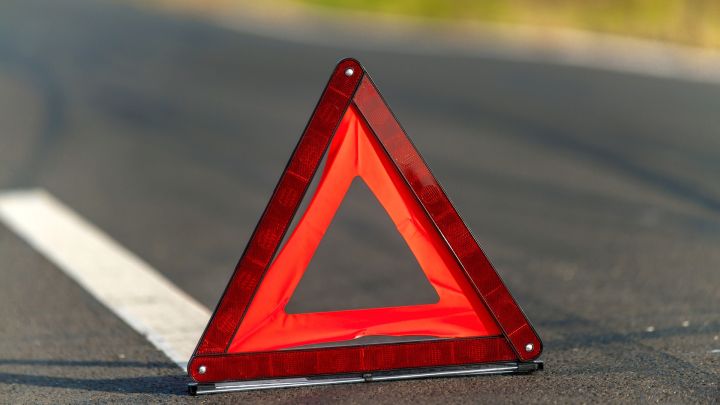 Сбил ребёнка и скрылся с места: в Луганске ищут виновника ДТП с пострадавшей 11-летней девочкой