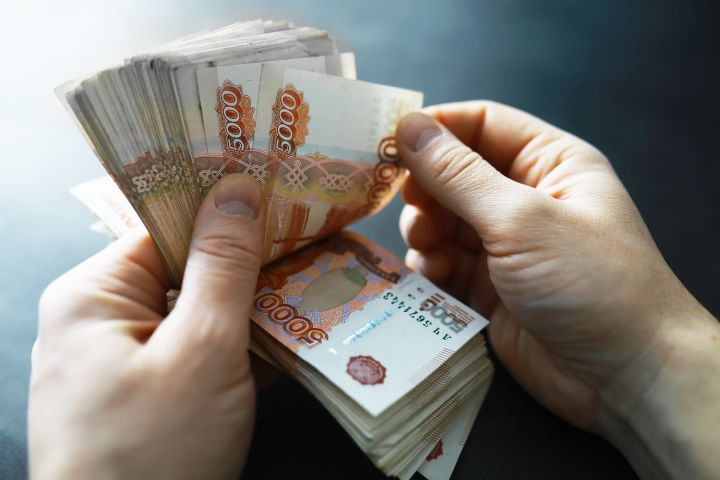Минтруд РФ предложил увеличить минимальный размер оплаты труда больше чем на 3 тыс. руб.