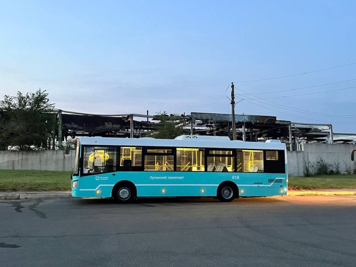 Один из районов ЛНР получил 12 новых автобусов