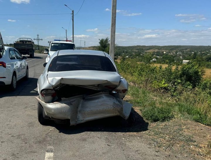 На трассе в ЛНР по вине 20-летнего водителя произошло ДТП: пострадали 4 человека