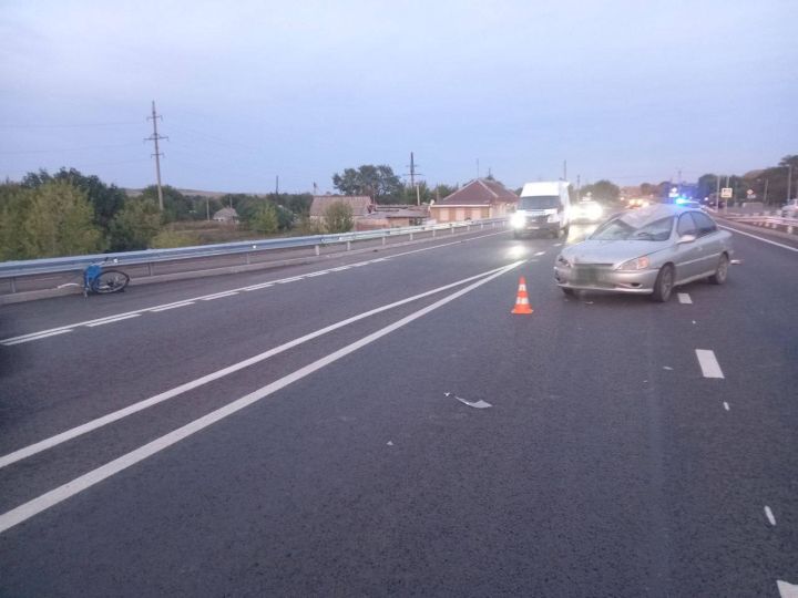 Смертельное опрокидывание и гибель велосипедиста: самые резонансные ДТП, произошедшие в ЛНР за выходные