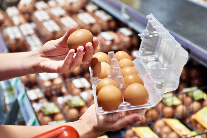 Россиян предупредили об очередном подорожании куриных яиц: цены взлетят минимум на 10%