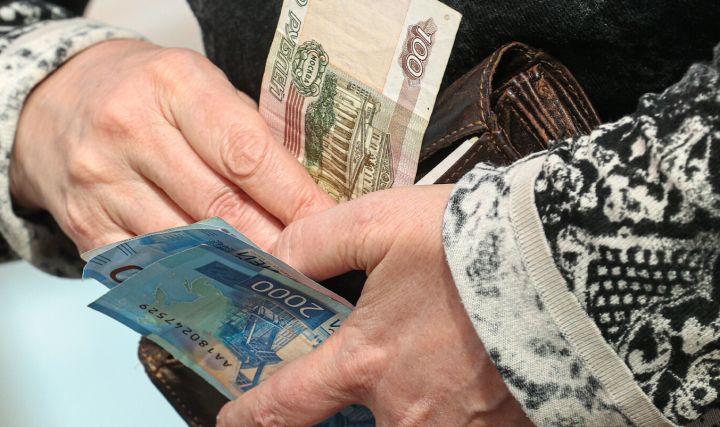 В зависимости от реальной инфляции: экономист заявил, что пенсии необходимо повышать каждые три месяца
