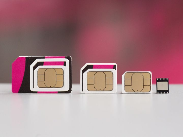Оператор «МКС» запустил eSIM для жителей ЛНР: что это и какие привилегии?