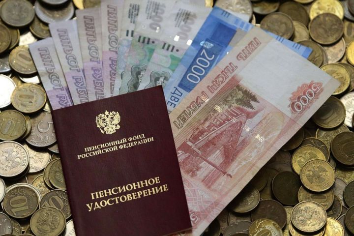 Некоторые жители ЛНР 6 декабря досрочно получат пенсию: кому ждать выплаты сегодня?