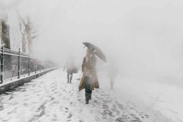 Внимание, жители! Синоптики объявили на 13 декабря в ЛНР штормовое предупреждение