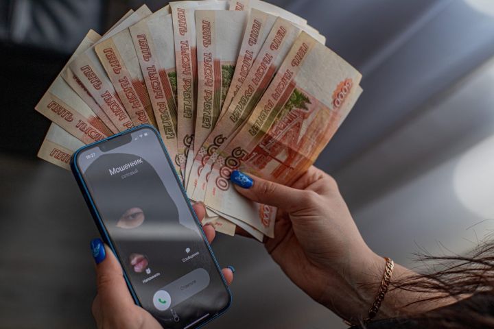 Цифра дня: за прошлый год мошенники похитили у жителей ЛНР более 600 млн рублей