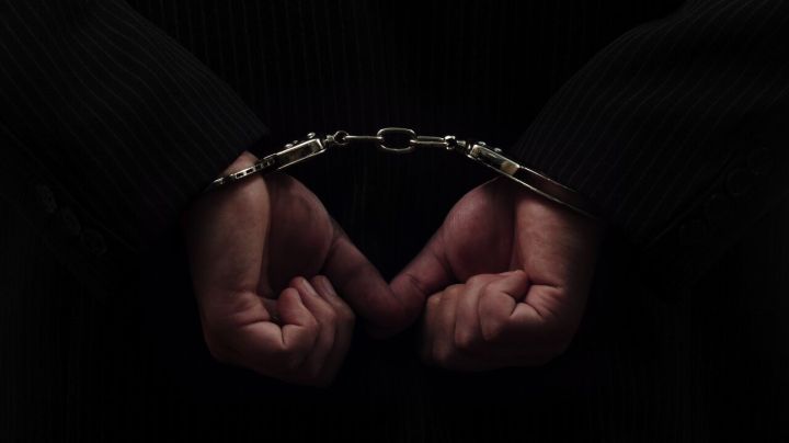 Полицейские задержали в ЛНР находящихся в федеральном розыске вора и любителя выпить за рулём